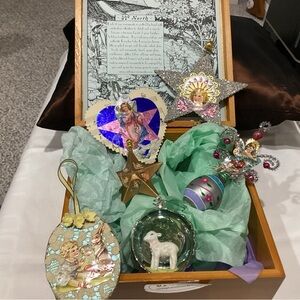 Vintage 32 degrees, Easter ornaments in wood box.